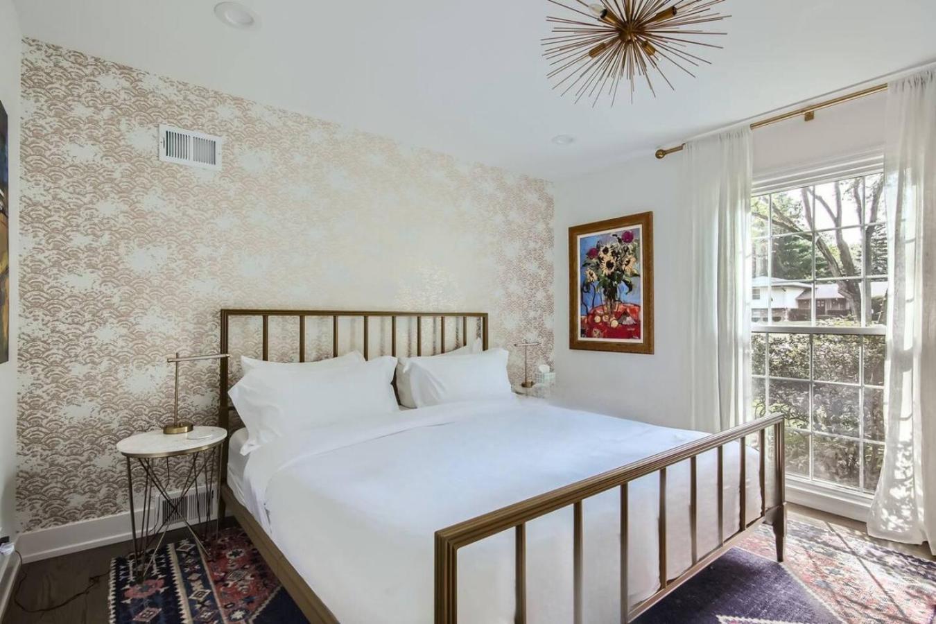 Spacious, Luxury Renovated Home With 4 Kings, Firepit Glen Ellyn ภายนอก รูปภาพ